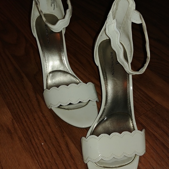 Heels - Picture 2 of 2